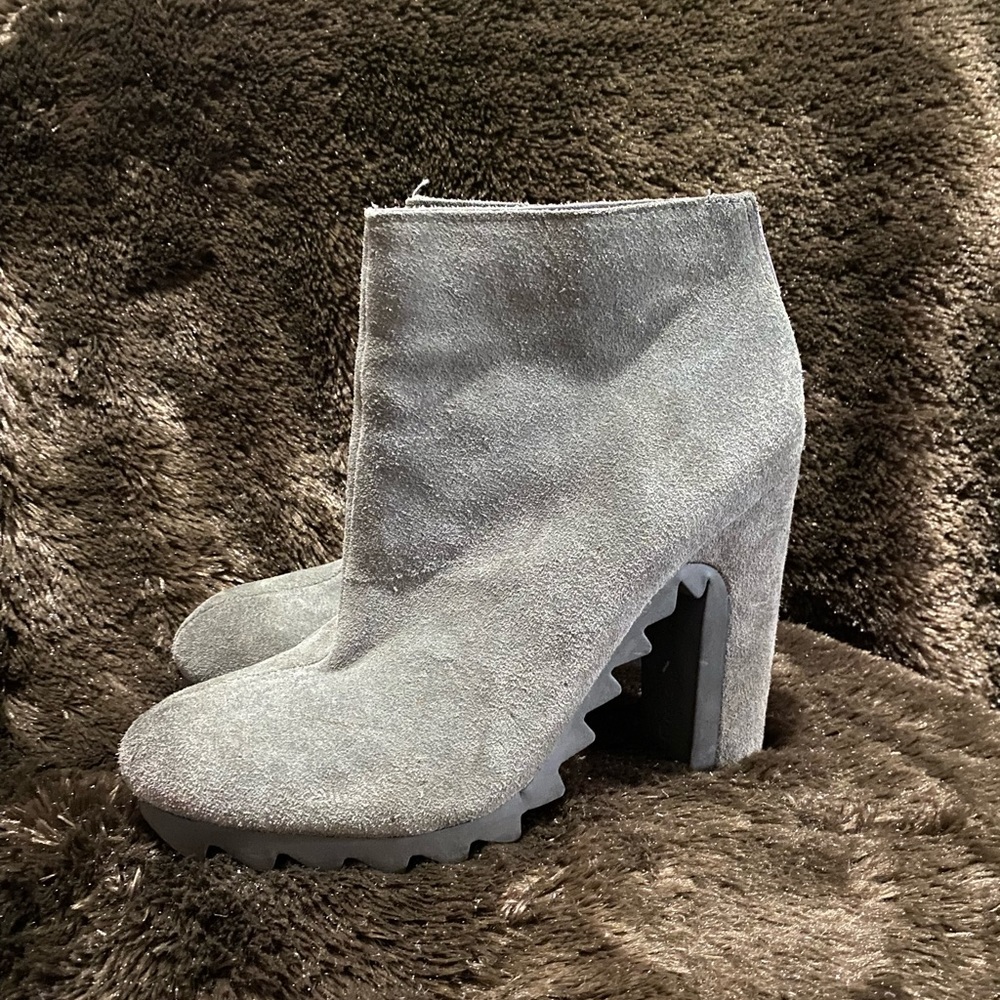 Grey Booties 👢